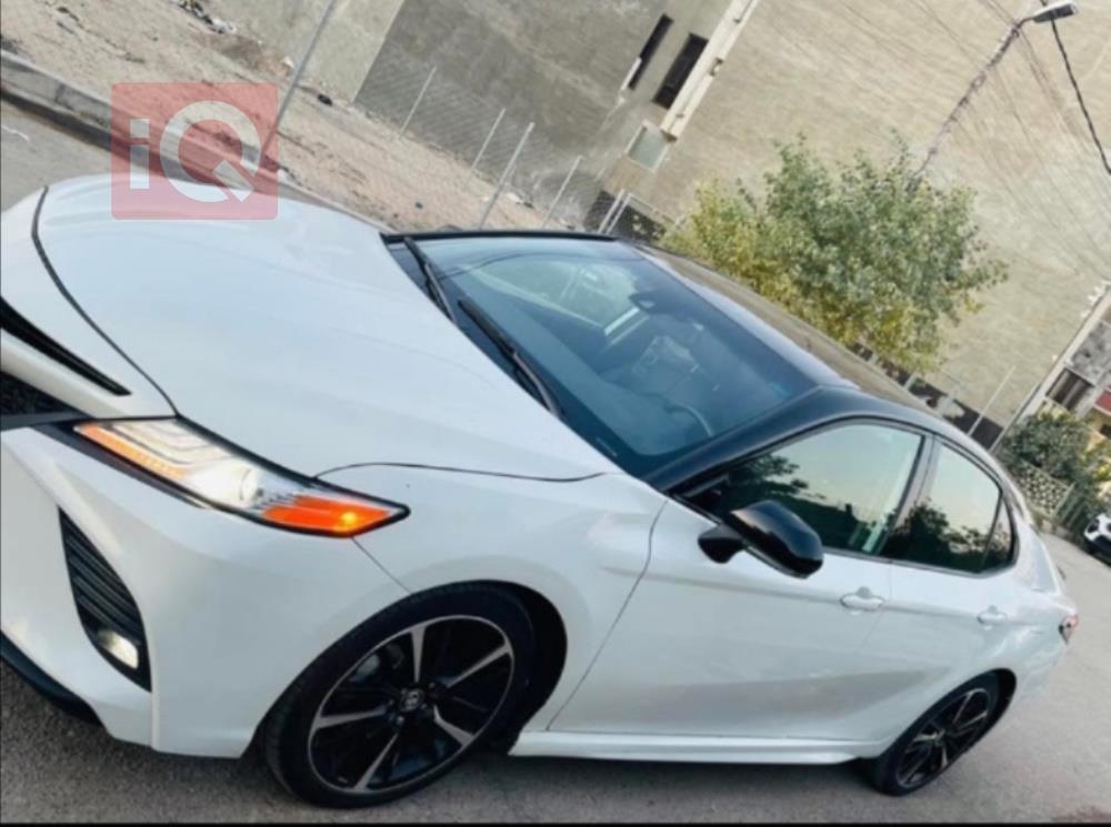 تۆیۆتا کامری